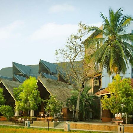 Avasta Resort And Spa Анурадхапура Екстериор снимка