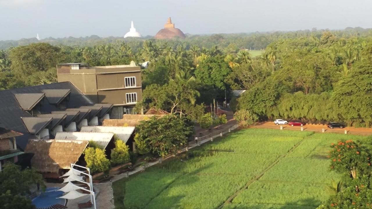 Avasta Resort And Spa Анурадхапура Екстериор снимка