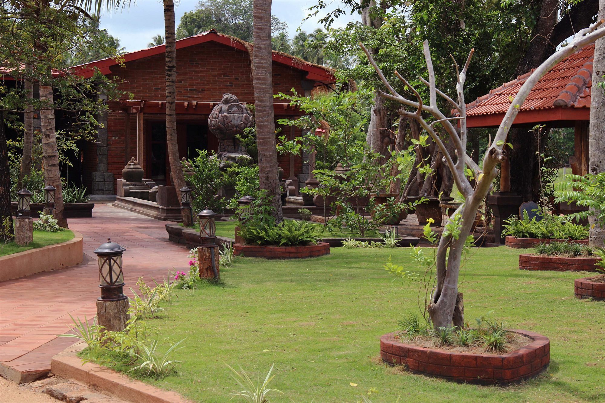 Avasta Resort And Spa Анурадхапура Екстериор снимка